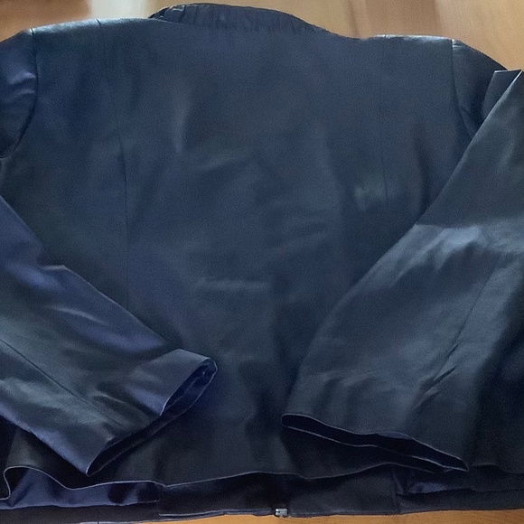 Jacket - Picture 2 of 2